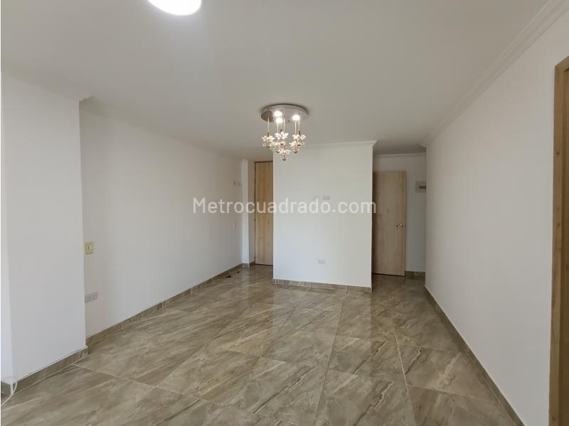 2BR Apartment in Cabañas, Bello Near Metro - 3