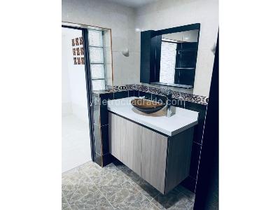 Casa de 4 alcobas en venta en Buenos Aires, Medellín, 90 m² · foto 7 de 10
