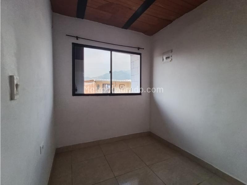 Apartamento en Arriendo, Norte America, Bello - 2