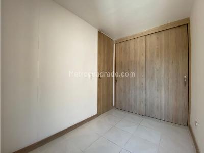 Apartamento de 3 alcobas en arriendo en Belen La Palma, Medellín, 75 m² · foto 5 de 13