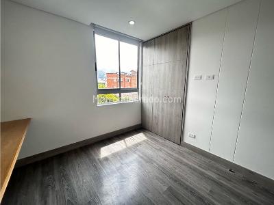 Apartamento de 2 alcobas en arriendo en Laureles, Medellín, 70 m² · foto 9 de 11