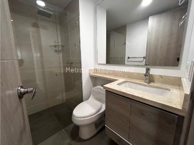 Apartamento de 2 alcobas en arriendo en Laureles, Medellín, 70 m² · foto 10 de 11