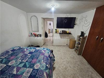 Casa de 3 alcobas en venta en Buenos Aires, Medellín, 90 m² · foto 12 de 19