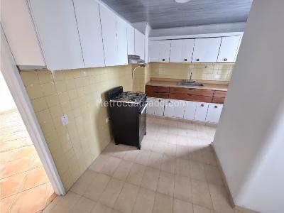 Casa de 2 alcobas en arriendo en Centro, Medellín, 90 m² · foto 2 de 20