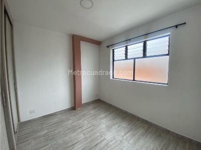 Apartamento de 3 alcobas en arriendo en Belen La Palma, Medellín, 80 m² · foto 7 de 12