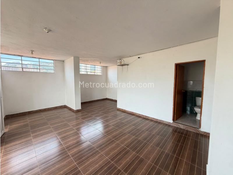 Piso – Bello - Vista 3