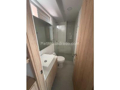 Apartamento de 2 alcobas en arriendo en Loma De San Jose, Sabaneta, 72 m² · foto 11 de 11