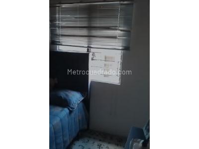 Casa de 4 alcobas en venta en Buenos Aires, Medellín, 92 m² · foto 2 de 11