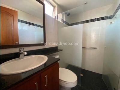 Apartamento en arriendo en Laureles, Medellín · foto 8 de 15