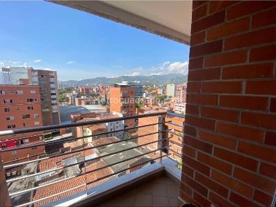Apartamento en arriendo en Laureles, Medellín · foto 9 de 15