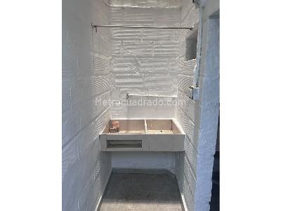 Casa de 2 alcobas en venta en La Milagrosa, Medellín, 46 m² · foto 15 de 16