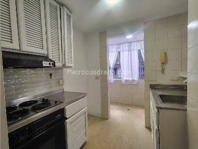 Apartamento de 2 alcobas en arriendo en Agucatala, Medellín, 68 m² · foto 2 de 12