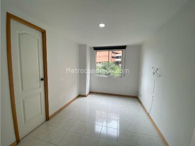 Apartaestudio en arriendo en Loma Del Indio, Medellín, 50 m² · foto 7 de 14