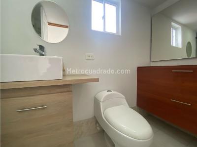 Apartaestudio en arriendo en Loma Del Indio, Medellín, 50 m² · foto 8 de 14