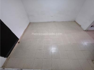 Apartaestudio en arriendo en La Milagrosa, Medellín, 40 m² · foto 8 de 13