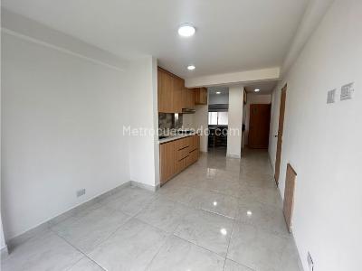 Apartamento de 3 alcobas en arriendo en Robledo Pajarito, Medellín, 70 m² · foto 3 de 14