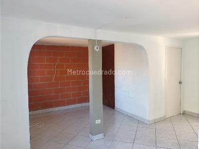 Apartamento en venta en Calatrava, Itagüí · foto 2 de 15