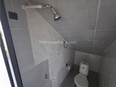 Apartaestudio en arriendo en Aranjuez, Medellín · foto 4 de 5