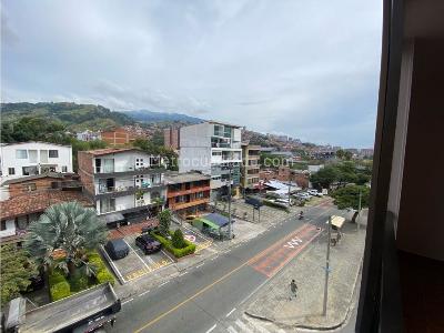 Apartamento de 3 alcobas en arriendo en Campo Alegre, Medellín, 70 m² · foto 12 de 12