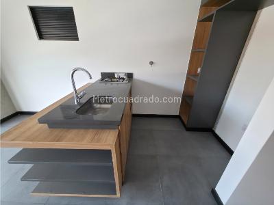 Apartaestudio en arriendo en Centro, Medellín · foto 3 de 14