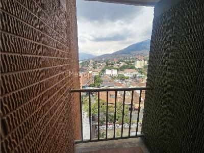 Apartamento en venta en Prado Centro, Medellín · foto 5 de 14