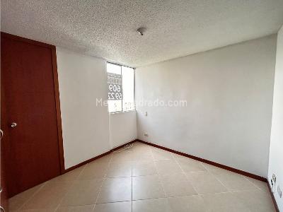 Apartamento de 2 alcobas en arriendo en Loma Del Indio, Medellín, 54 m² · foto 7 de 14