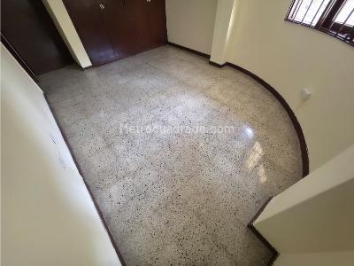 Casa de 5 alcobas en arriendo en Centro, Medellín, 158 m² · foto 9 de 20