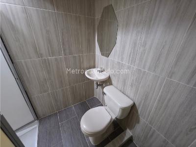 Apartamento de 3 alcobas en arriendo en La Milagrosa, Medellín, 140 m² · foto 14 de 17