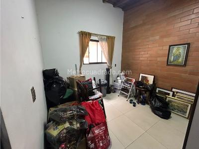 Casa de 5 alcobas en venta en Belen Los Alpes, Medellín, 134 m² · foto 3 de 20