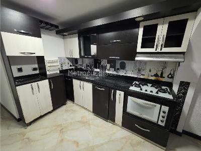 Casa de 3 alcobas en arriendo en Caicedo, Medellín, 70 m² · foto 2 de 20