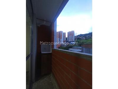 Apartamento de 3 alcobas en arriendo en Robledo Pajarito, Medellín, 54 m² · foto 10 de 19