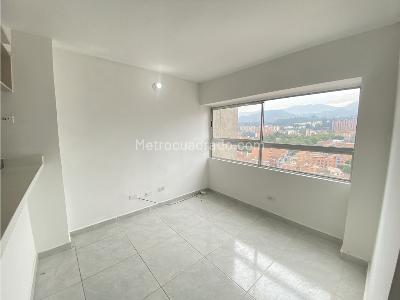 Apartamento de 2 alcobas en arriendo en Cristobal, Medellín, 40 m² · foto 3 de 7
