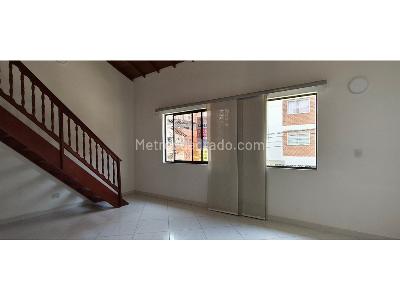 Casa de 3 alcobas en arriendo en Cristobal, Medellín, 80 m² · foto 2 de 13