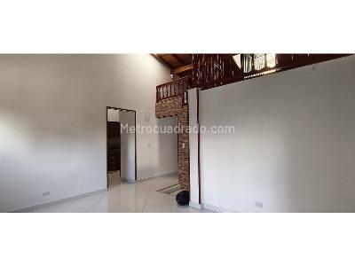 Casa de 3 alcobas en arriendo en Cristobal, Medellín, 80 m² · foto 3 de 13