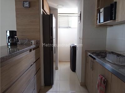 Apartamento en venta en Bombona 1, Medellín · foto 2 de 20