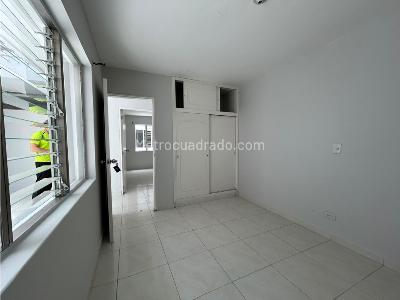 Casa de 3 alcobas en venta en Buenos Aires, Medellín, 258 m² · foto 3 de 20