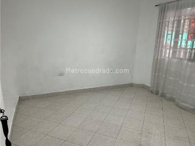 Casa de 3 alcobas en venta en Buenos Aires, Medellín, 258 m² · foto 10 de 20