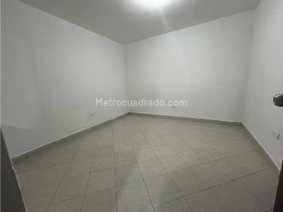 Casa de 3 alcobas en venta en La Milagrosa Medellin, Medellín, 116 m² · foto 4 de 15