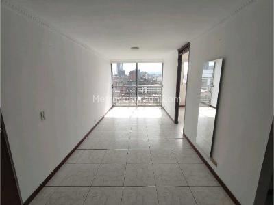 Apartamento de 3 alcobas en venta en Centro, Medellín, 57 m² · foto 3 de 12