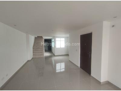 Apartamento de 3 alcobas en arriendo en San Joaquin, Medellín, 91 m² · foto 2 de 11