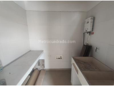 Apartamento de 3 alcobas en arriendo en San Joaquin, Medellín, 91 m² · foto 4 de 11
