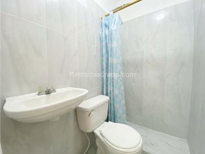 Apartaestudio en arriendo en Trinidad, Medellín, 28 m² · foto 6 de 6