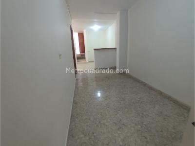Casa de 3 alcobas en venta en La Milagrosa, Medellín, 93 m² · foto 3 de 16