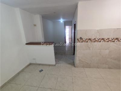 Casa de 3 alcobas en venta en La Milagrosa, Medellín, 93 m² · foto 9 de 16