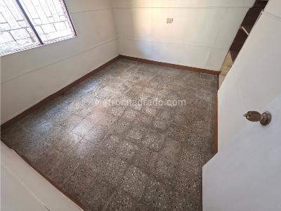 Apartamento de 3 alcobas en arriendo en Buenos Aires, Medellín, 98 m² · foto 13 de 20