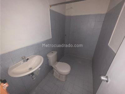 Apartamento de 3 alcobas en arriendo en Buenos Aires, Medellín, 98 m² · foto 18 de 20