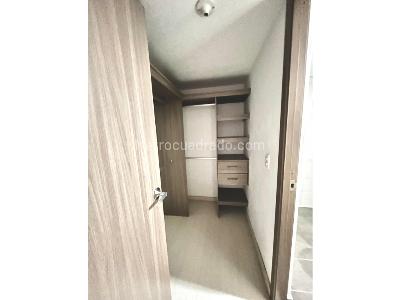 Apartamento en arriendo en Cabañas, Bello · foto 6 de 11