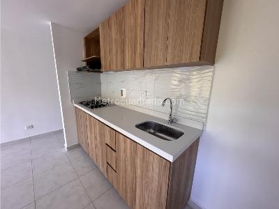 Apartamento en arriendo en Serramonte, Bello · foto 2 de 16