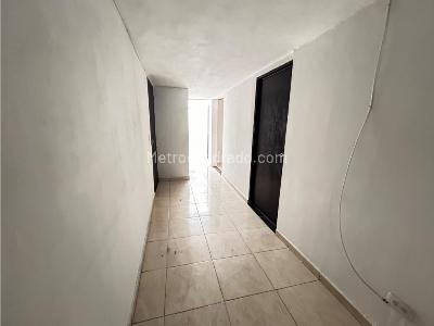 Apartamento de 2 alcobas en arriendo en Cucaracho, Medellín, 45 m² · foto 2 de 11