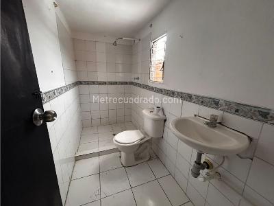 Apartamento de 2 alcobas en arriendo en Cucaracho, Medellín, 45 m² · foto 9 de 11